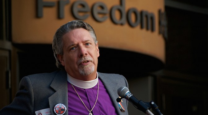 Rev. Turner Signs Interfaith Dream Act Letter to Congress